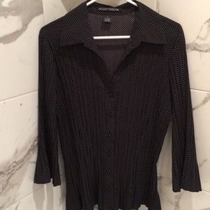 Super slimming back and white polka dot blouse 1X